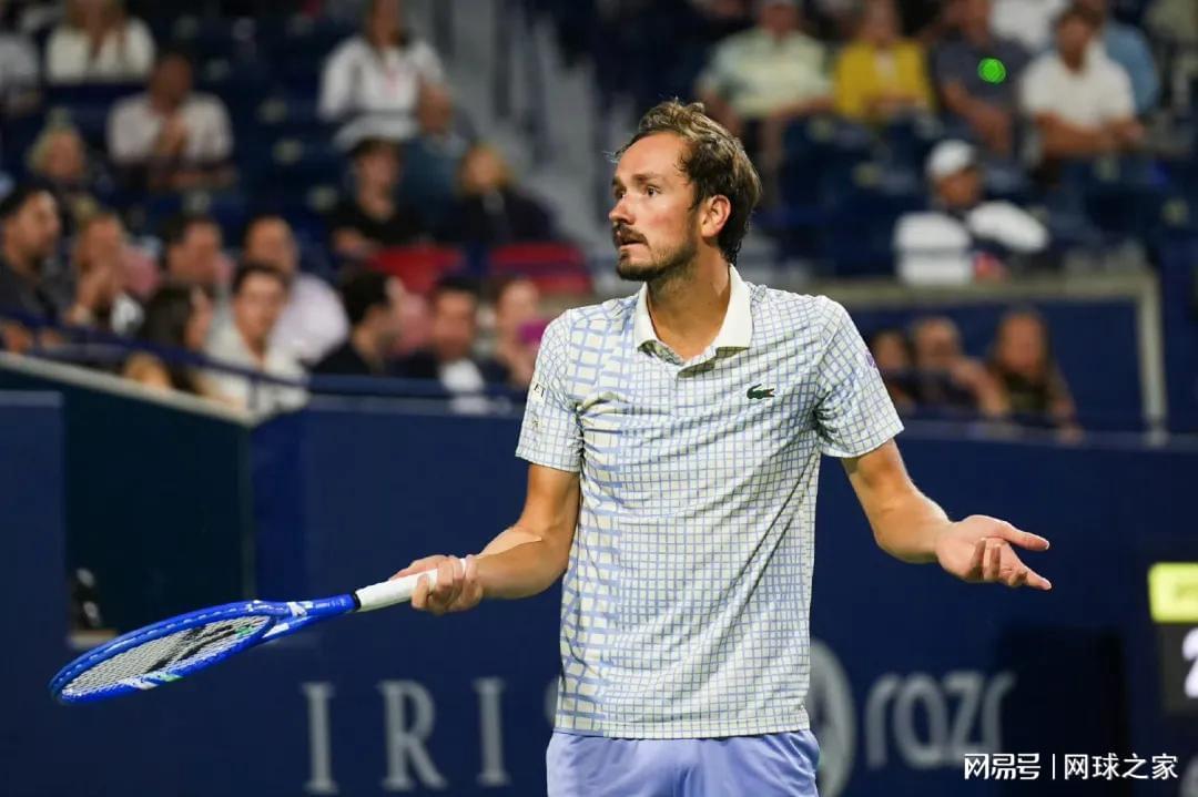 奥斯塔彭科输球威胁对手挨批替梅总解围，汤森德硬刚：放马过来吧